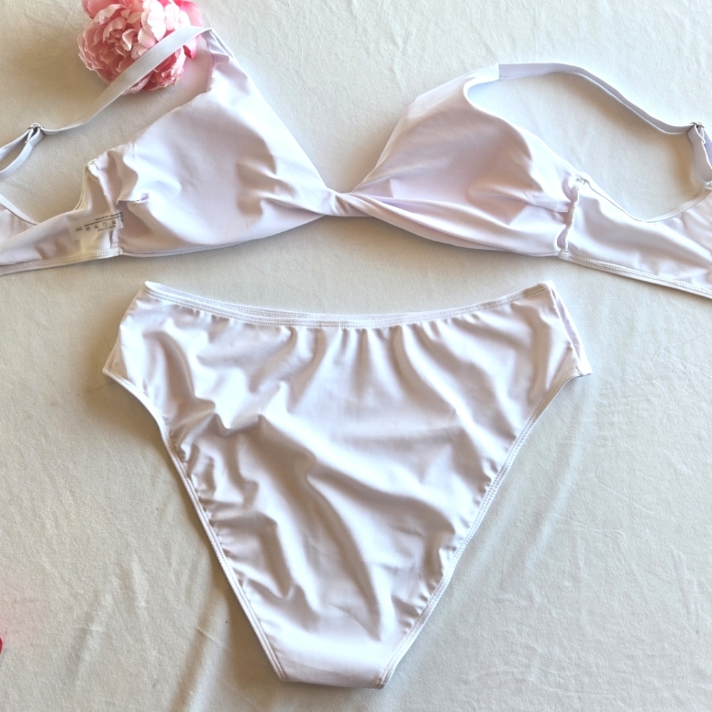 2PC Twist Front White Bikini 2XL - Picture 3 of 9